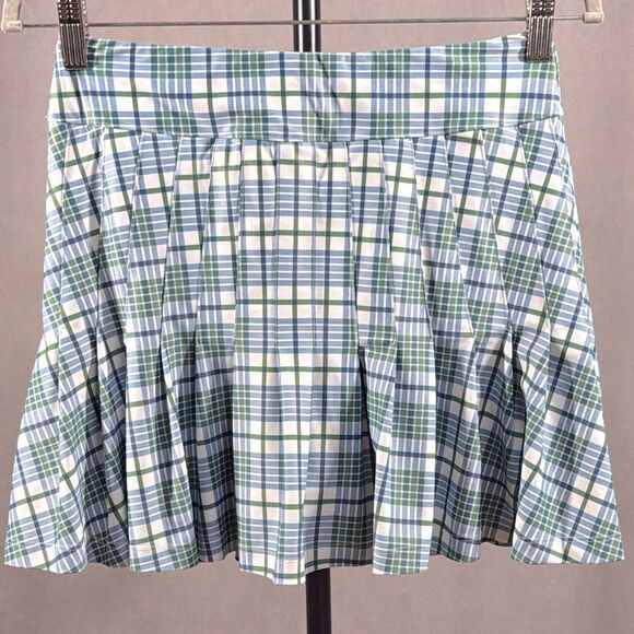 SMITH & QUINN Gwen Sport Plaid Pleated 15" Skort - Picture 7 of 12